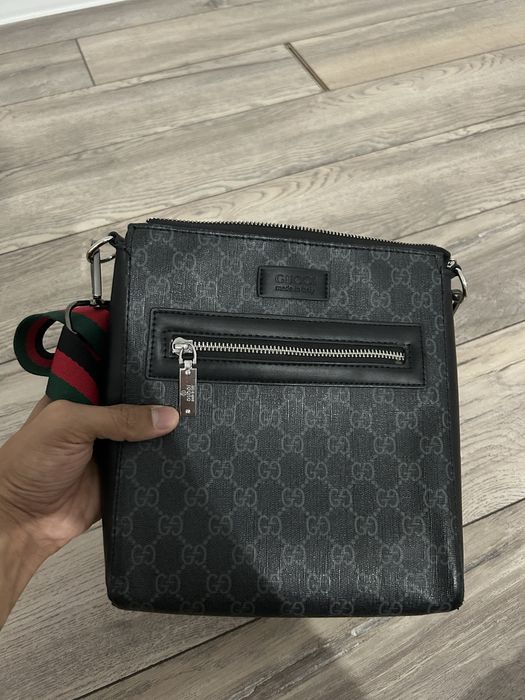 Продам барсетку gucci