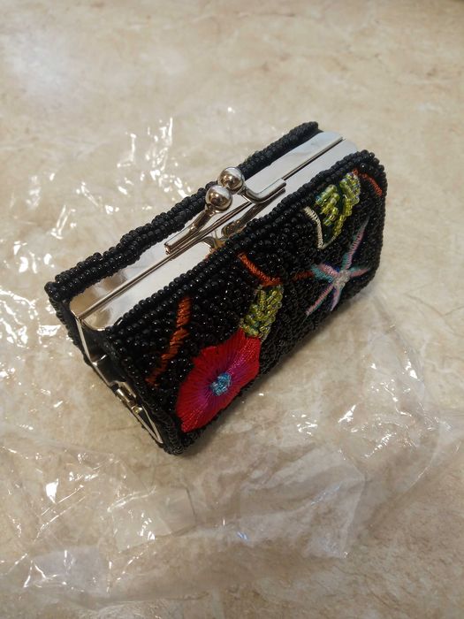 Новый подарочный футляр 8,5х6см для украшений и мелких предметов