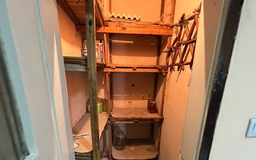 Продава се Четиристаен апартамент в Търговище, Център - 120 кв.м за 893 €/кв.м - Снимка #13