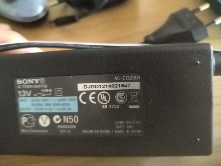 Incarcator alimentator Sony 13v 2 A 26w