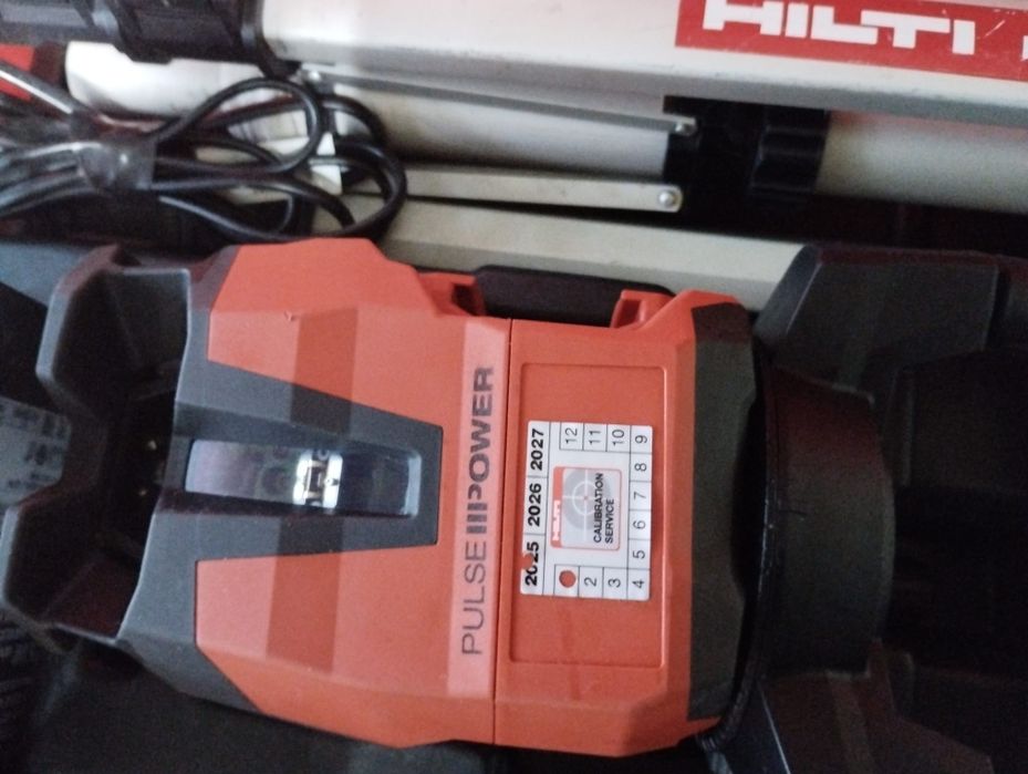 Scule Hilti noi și second.
