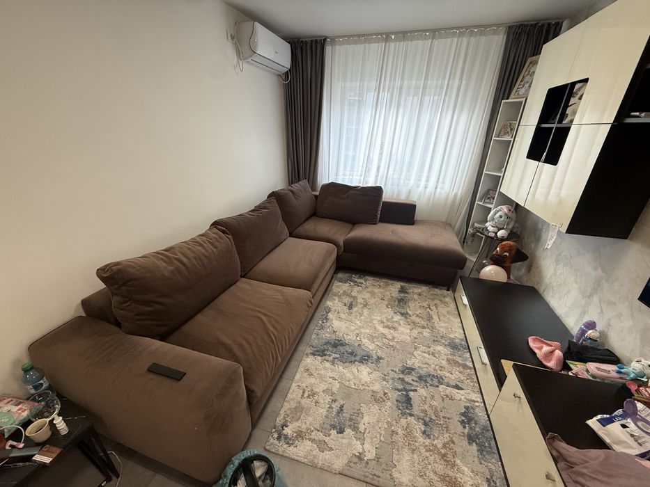 Canapea pe colt extensibila