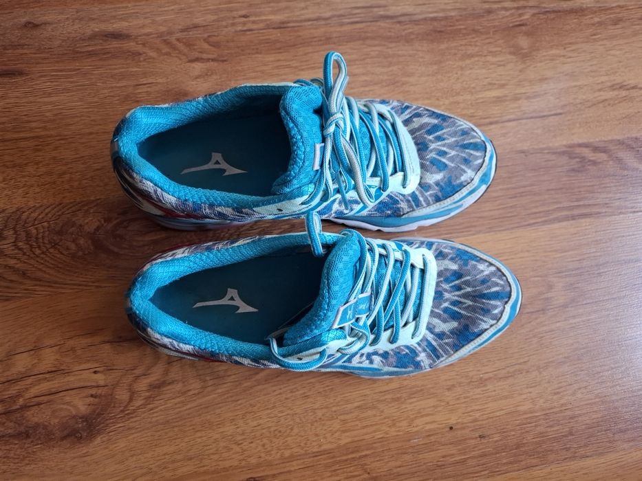 Mizuno маратонки 40 номер.