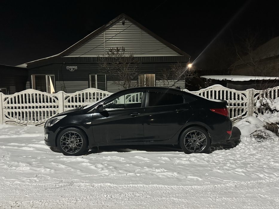 Хендай Солярис 2015г 1.6