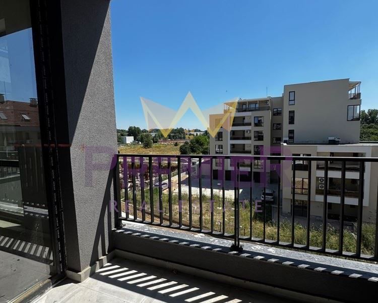 Продава се Тристаен апартамент в Пловдив, Кършияка - 107 кв.м за 1448 €/кв.м - Снимка #9