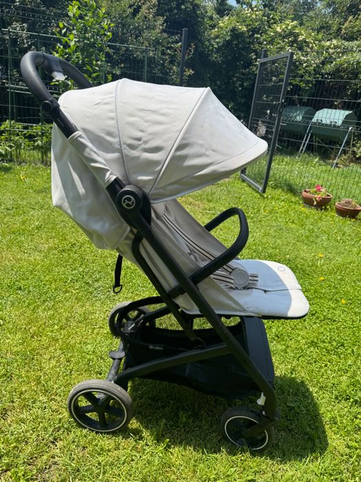 Количка Cybex Beezy