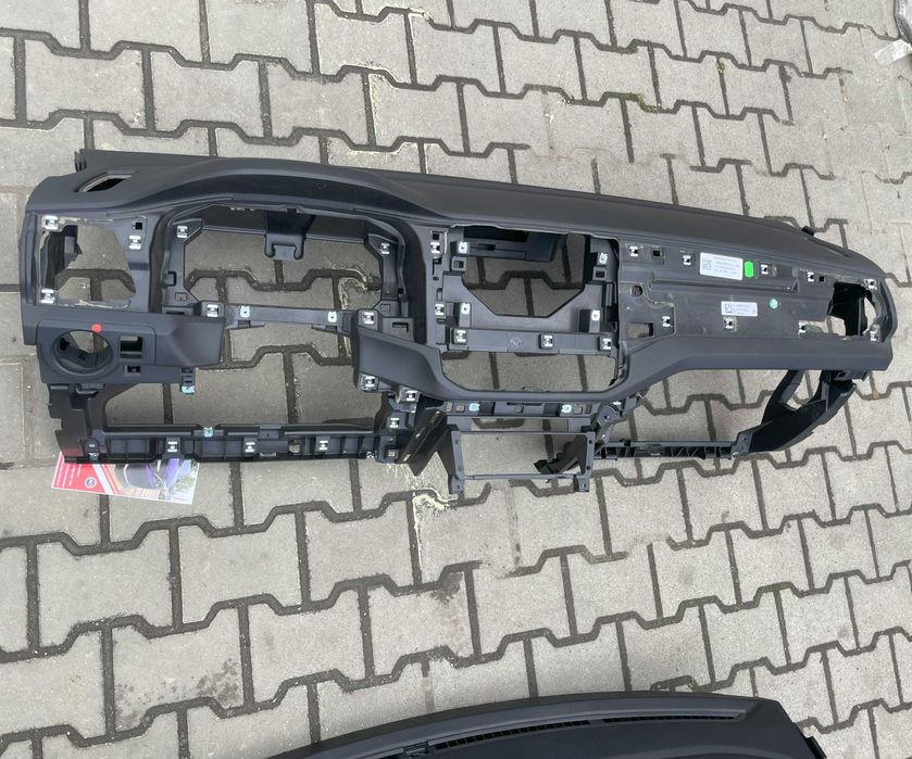 VW T-Cross facelift - plansa de bord - kit airbag - centuri siguranta