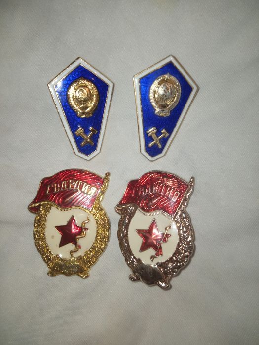 Значки СССР продам