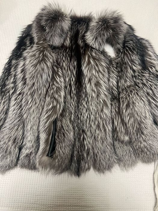 Жилет меховой из песца