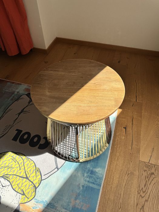 Продам журнальный столик