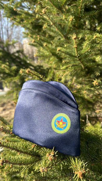 Пилотки галстуки