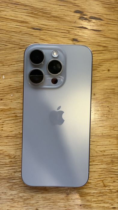 I phone 15 pro 256