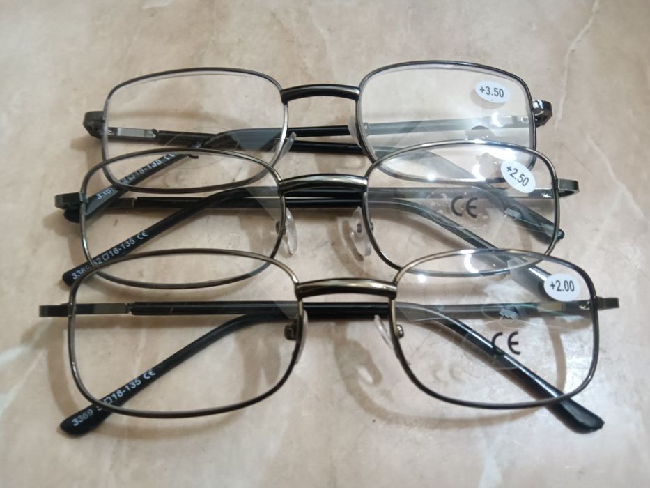 Диоптрични очила с метални рамки