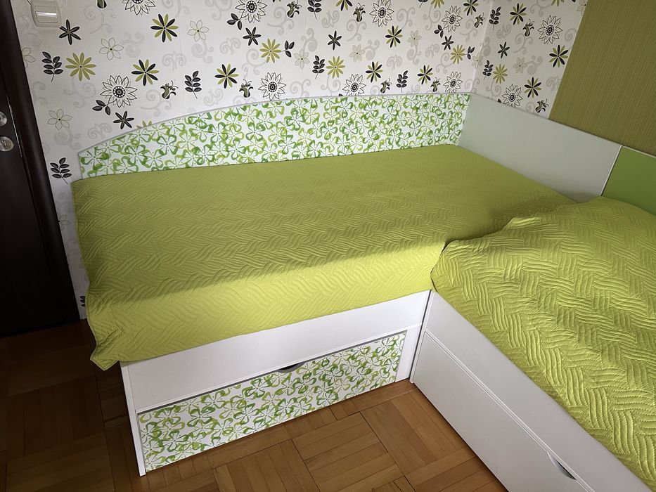 Легла 90/200 и бюро