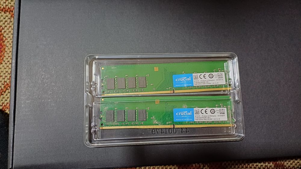 2 Memorii RAM 8Gb DDR4=16Gb