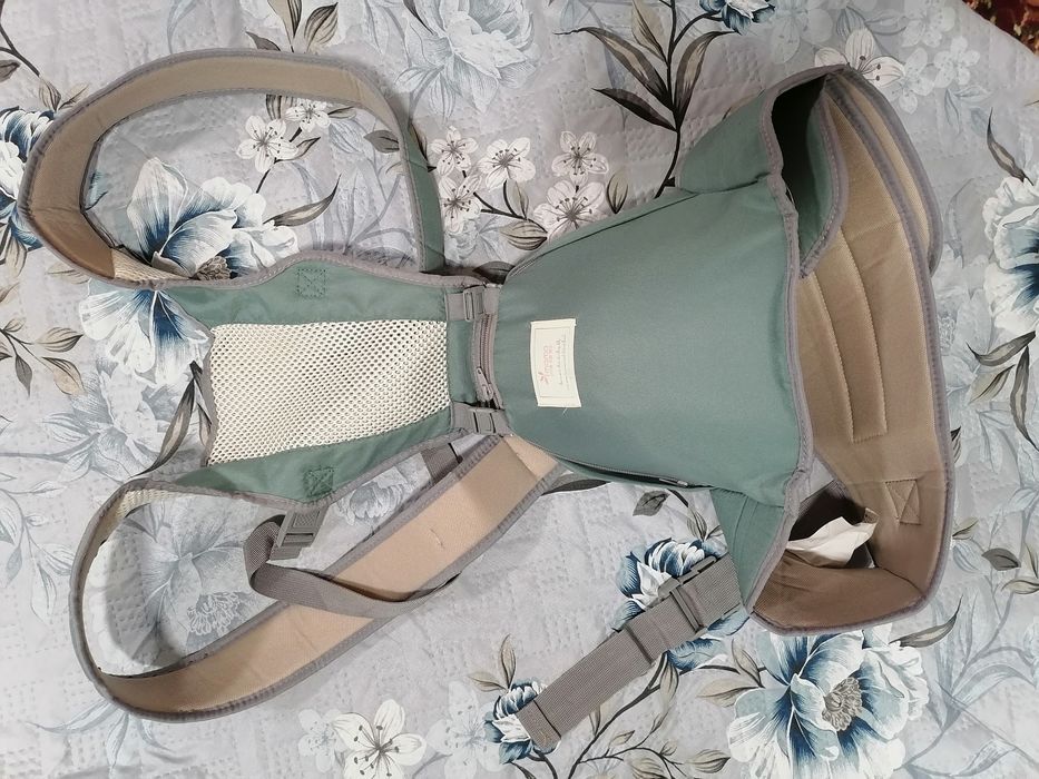 Продаётся эргорюкзак, кенгуру, переноска.