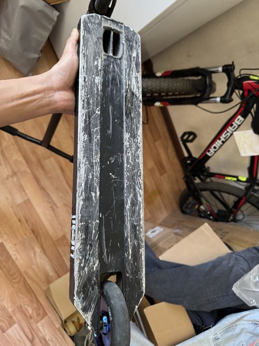 Продается самокат Limit