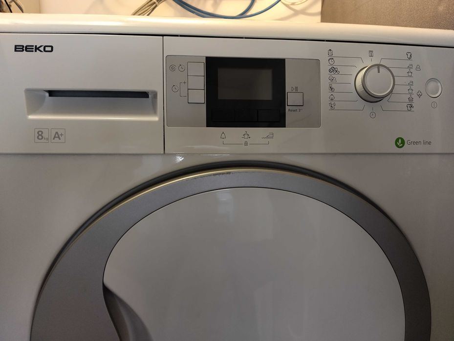 Сушилня за дрехи Beko DPU 8360 X