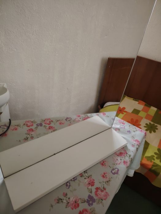 Комплект за баня с мивка с ботуш и огледало