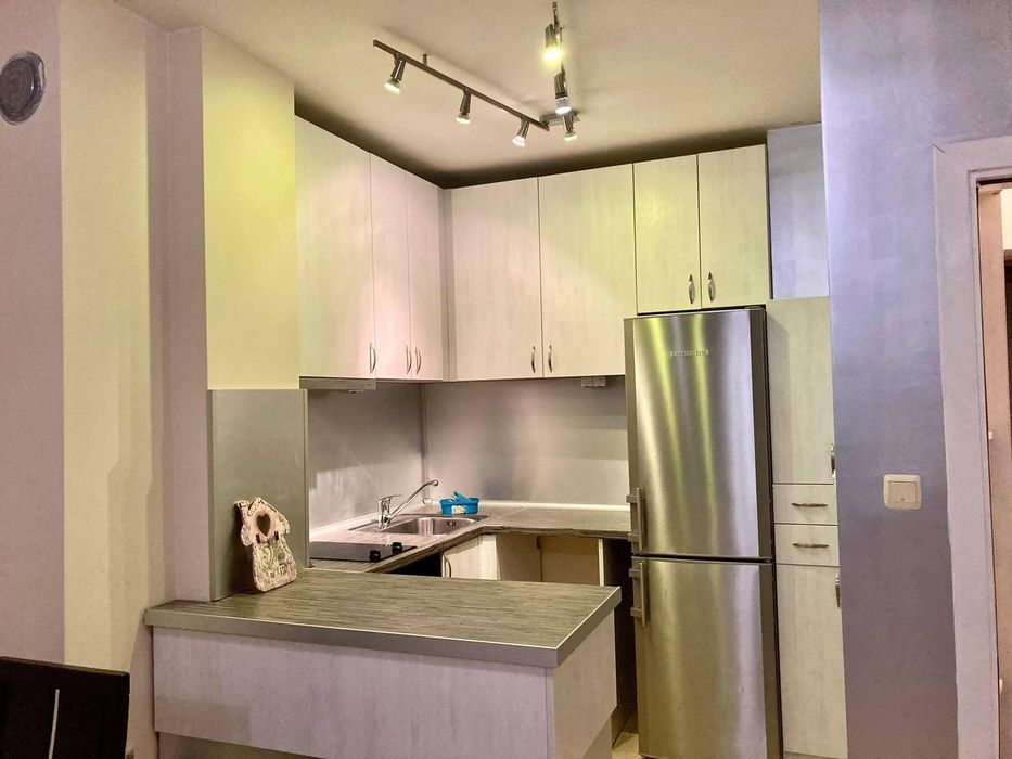 Дава се под наем Двустаен апартамент в Бургас, Меден рудник - зона А - 52 кв.м за 318.75 € - Снимка #1