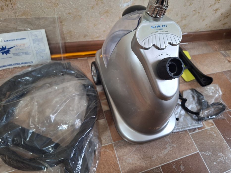 Отпариватель продаётся.  Почти новый.