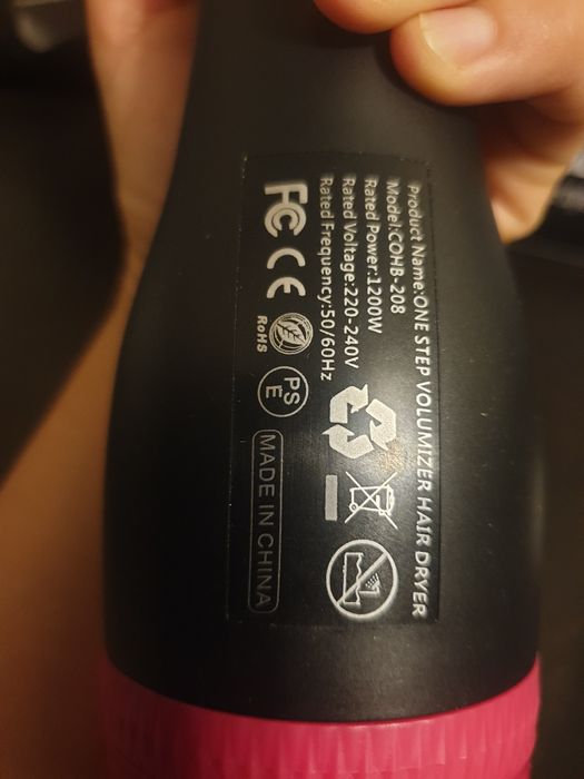 Perie uscare, ondulat parul sau volumizat