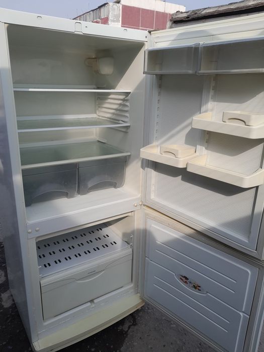 Продаётся Холодильник Атлант