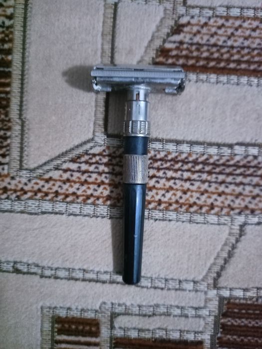 Aparat de ras clasic inox pentru colectie