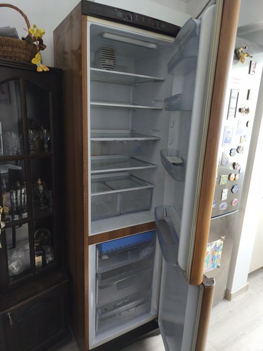 Хладилник Indesit 2m