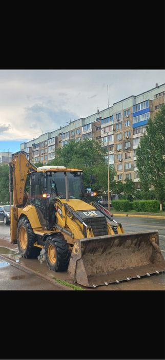 Петушок Эксковатор погрузчик 3в1  Услуга и аренда трактор 3в1