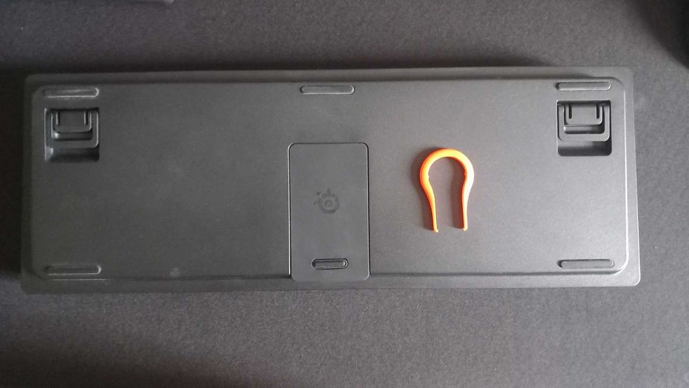 SteelSeries Apex 9 Tkl US, OptiPoint, RGB, черна