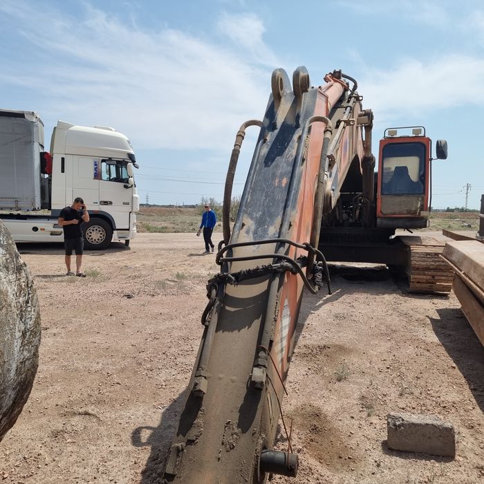 Экскаватор Кранекс 400 на запчасти