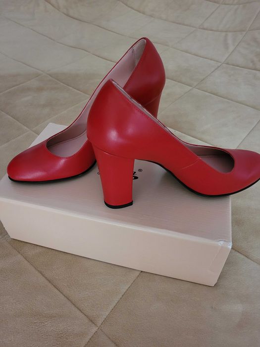 Pantofi pentru femei