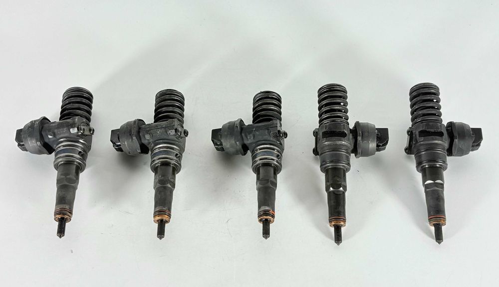 Дюзи Дюзa Инжектор (помпа дюза) Туарег 2.5 174к.с. (03-10г) Dyuzi VW Toureg 2.0 TDI R5 174hp