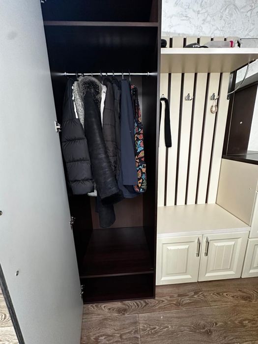 Мебель  прихожка