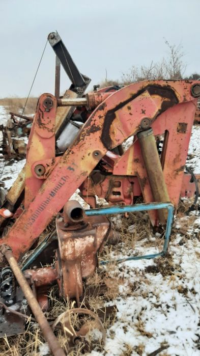 Фронтальный погрузчик т 150, установка