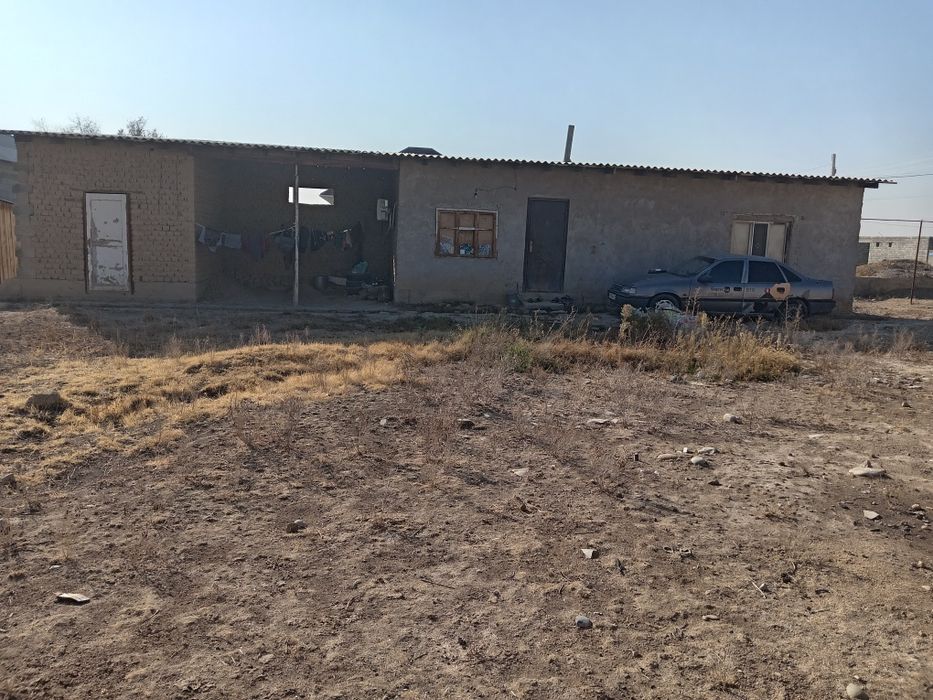 Времянка сатылады, улкен уйдiн iргетасымен