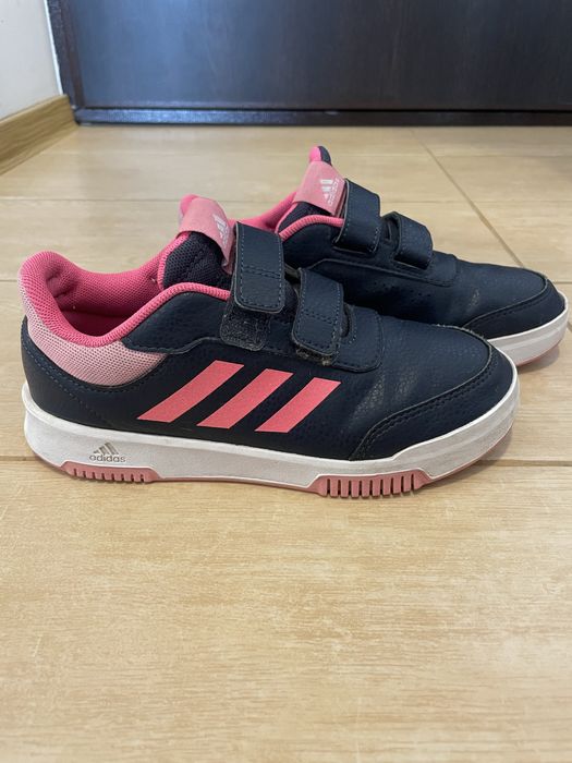 Incaltaminte Adidas marimea 35
