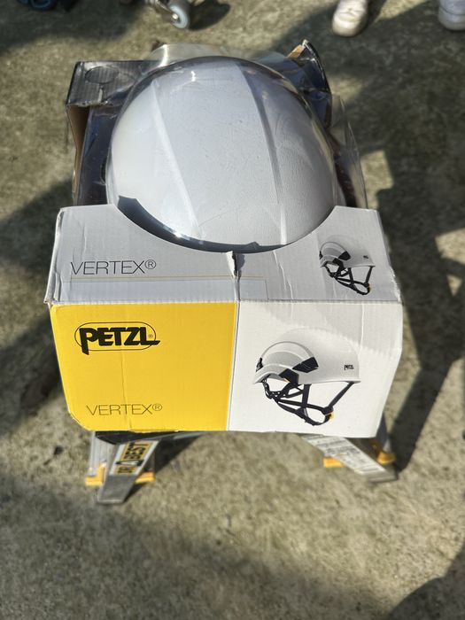 Casca alpinism Petzl