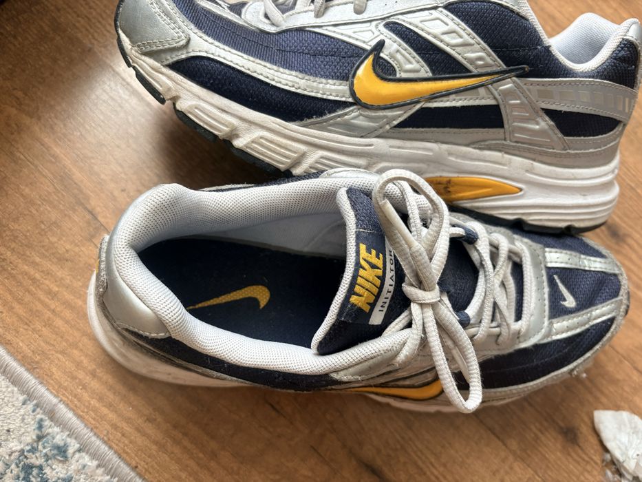 Оригинални маратонки Nike initiator