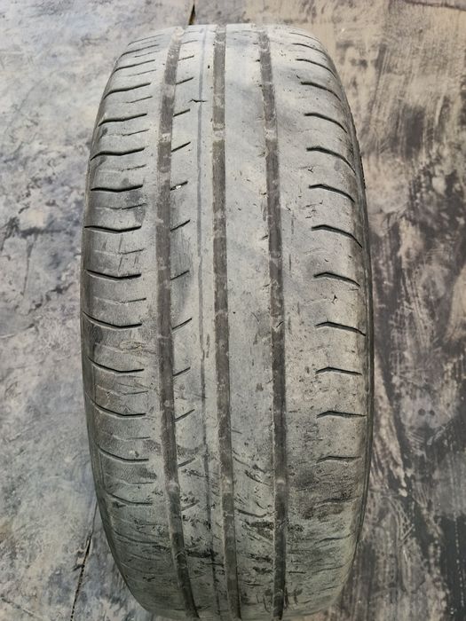 Продам комплект шин  Continental 195/65/R15 летние и зимние. Есть торг