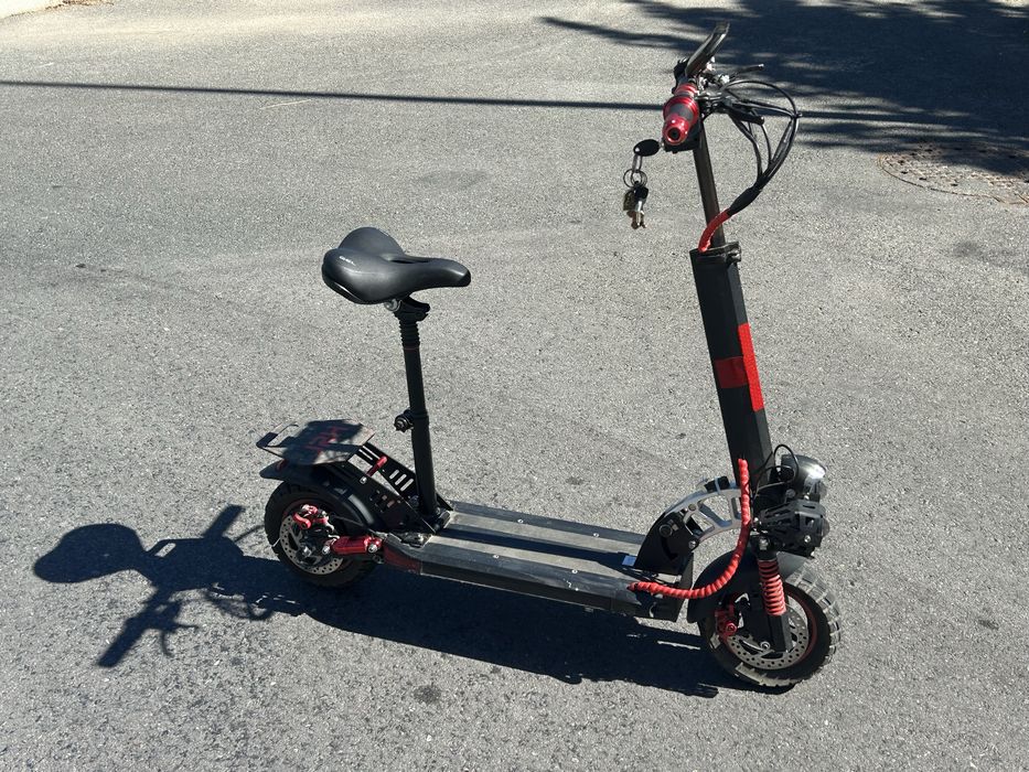 Vand Trotineta Electrica JRH 60KM
