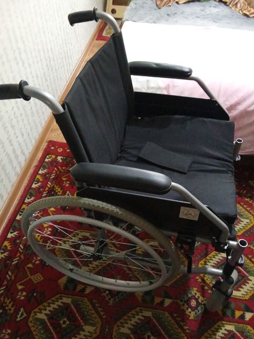Инвалидная коляска