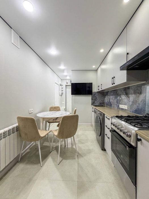 1/3/4 Ялангач кирпич школа 190