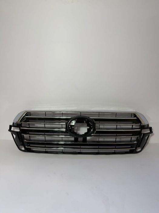 Решетка Land Cruiser 200