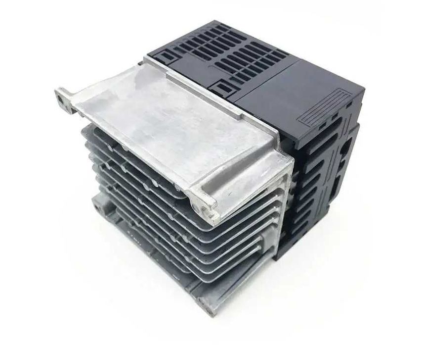 Convertizor Frecventa Mitsubishi D700 FR-D740-0.4K-CHT, Putere 0.4kW, 480V