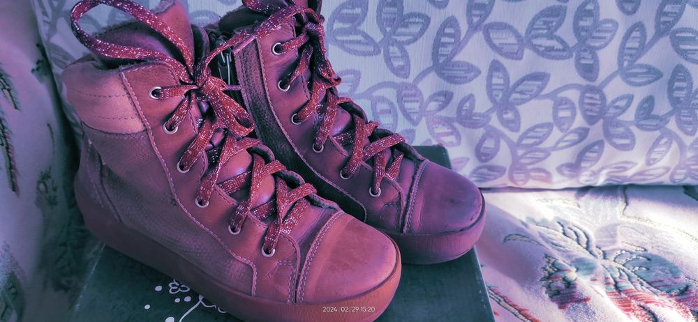 Обувь для девочки.