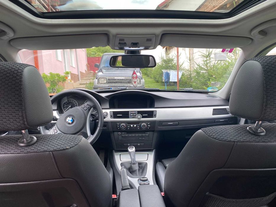BMW 3 Series 2010 — imagine 3
