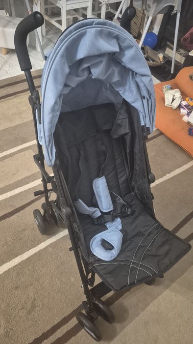 Carucior pliabil Cuggi aproape nou