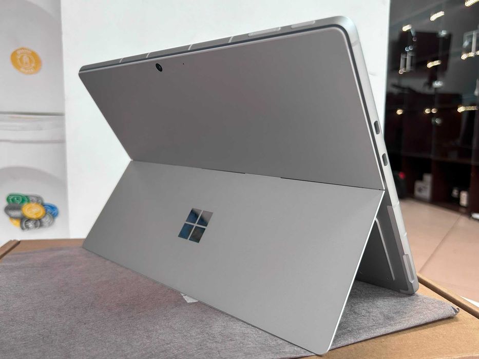 Microsoft Surface Pro 9 5G 512GB SSD 8GB RAM Ca Nou Garantie